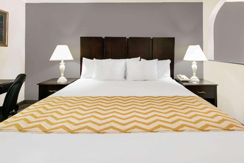 标准单人间, El Mouradi El Menzah