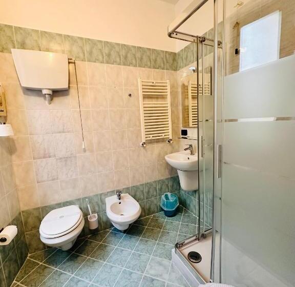 Háromágyas Standard Szoba, Galata