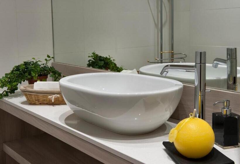 اتاق استاندارد یک نفره, Gamma