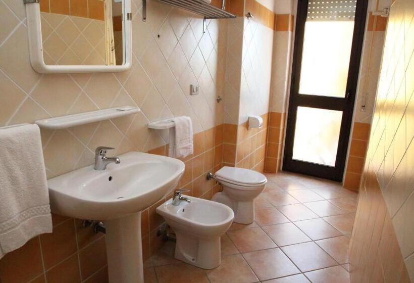 شقة غرفة واحدة مطلة على البحر, La Contessa