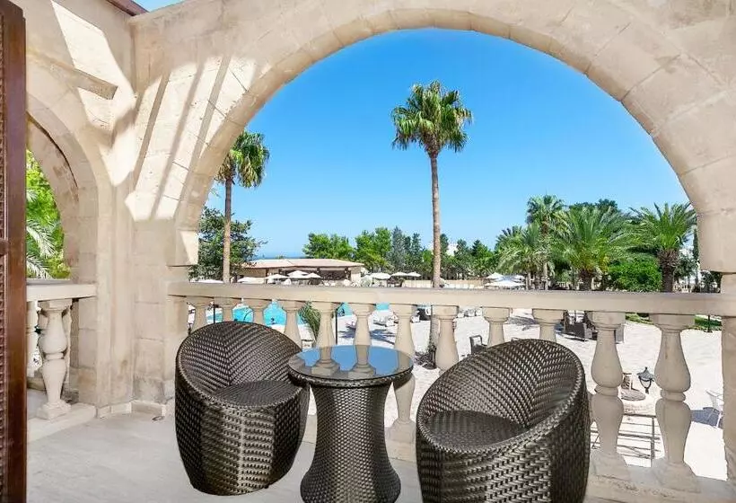 اتاق استاندارد, Le Chateau Lambousa