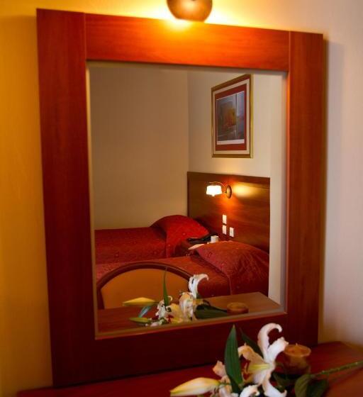 스탠다드 트리플 룸, Mirabel Citycenter