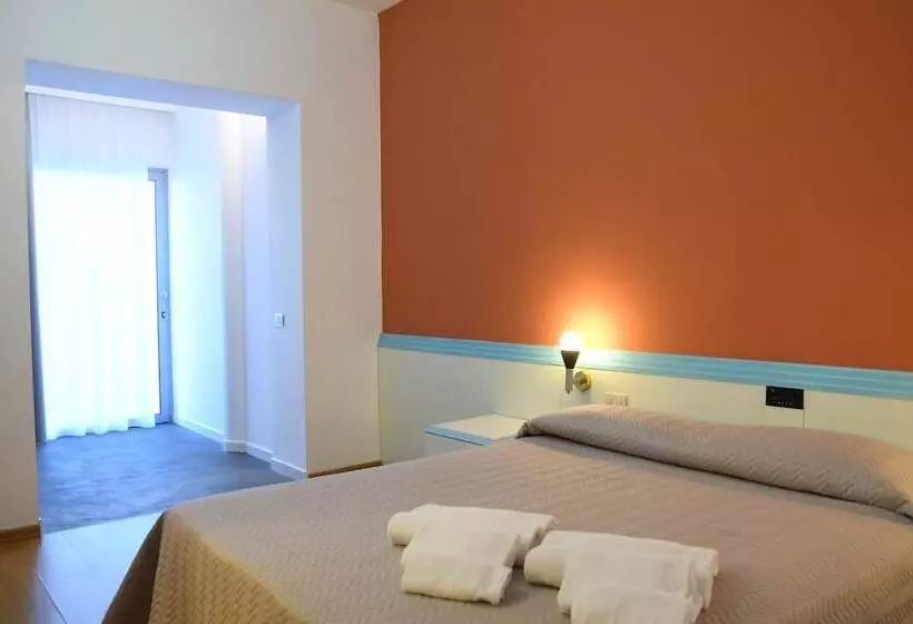 Standard Triple Room with Terrace, Orri