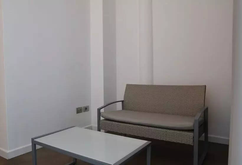 Standard Triple Room with Terrace, Orri