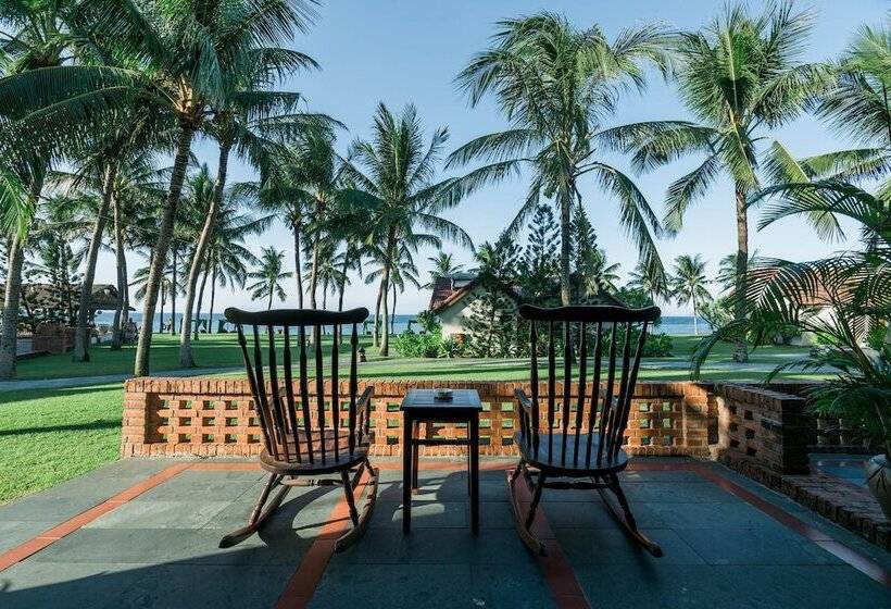 اتاق لوکس با چشمانداز دریا, Palm Garden Beach Resort & Spa