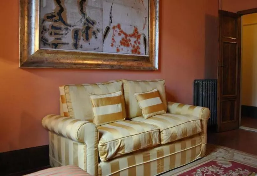 デラックススイート, Residenza Palazzo Visdomini