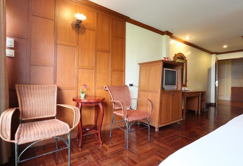 Quarto Superior, Royal Ivory Sukhumvit Nana