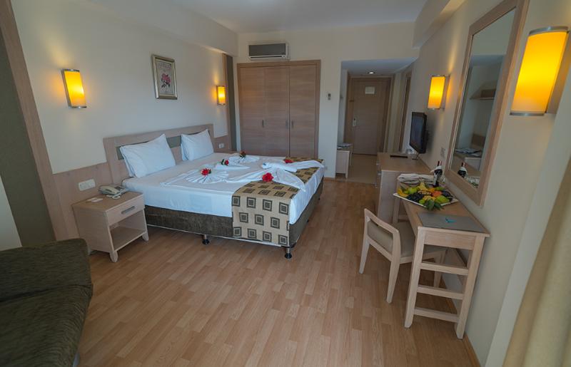 Standard Room, Side Breeze