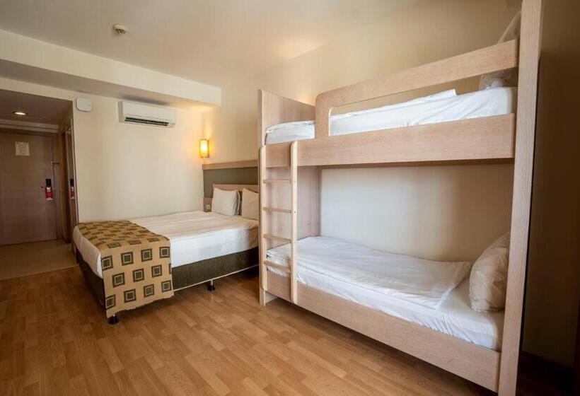 Standard Quadruple Room, Side Breeze