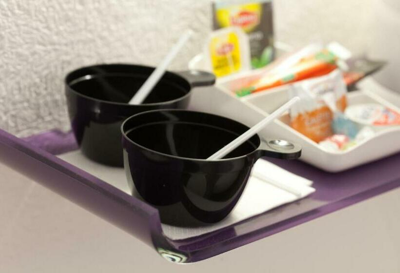 スタンダードルーム, The Originals City, Hôtel Alizéa, Le Mans Nord