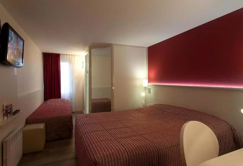 اتاق راحتی سه تخته, The Originals City, Hôtel Alizéa, Le Mans Nord