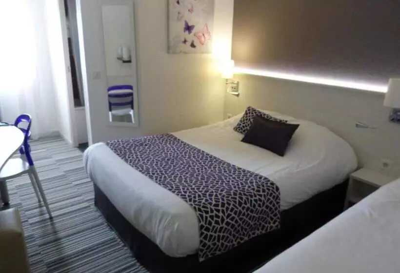 اتاق راحتی سه تخته, The Originals City, Hôtel Alizéa, Le Mans Nord