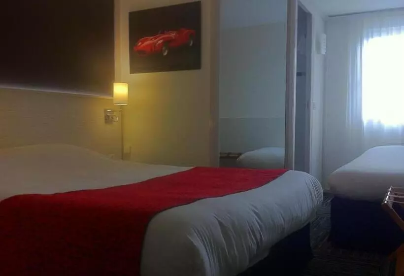 اتاق سوپریور سه تخته, The Originals City, Hôtel Alizéa, Le Mans Nord