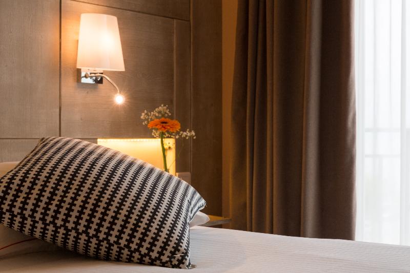 Трехместный Номер Комфорт, The Originals City, Hôtel Alizéa, Le Mans Nord