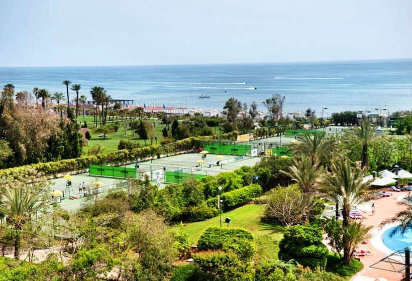 غرفة عائلية, Belconti Resort