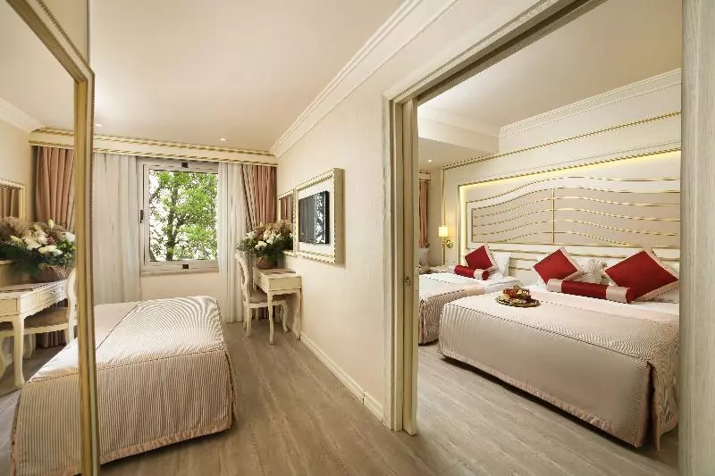 اتاق استاندارد با چشم‌انداز باغ, Belconti Resort