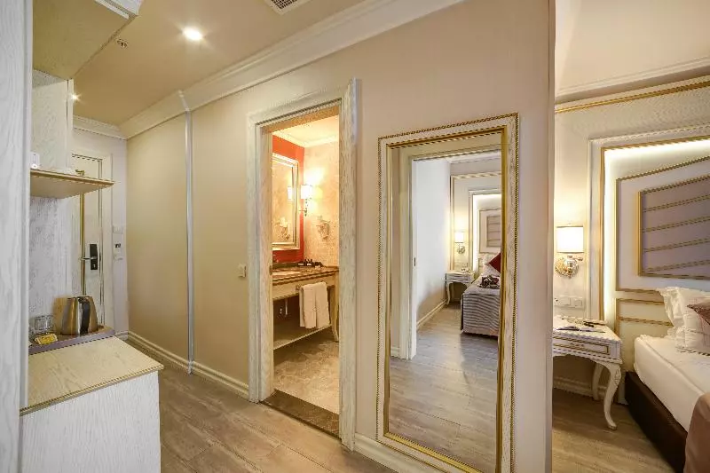 اتاق استاندارد با چشم‌انداز باغ, Belconti Resort