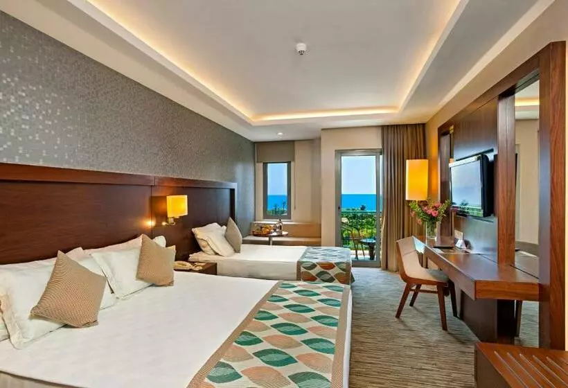 اتاق استاندارد با چشم‌انداز دریا, Belconti Resort