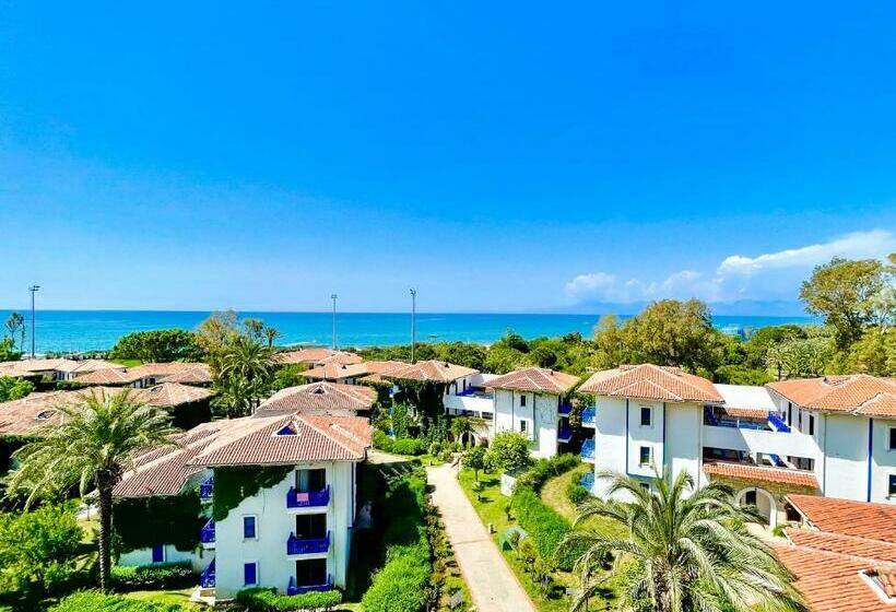 Номер Клуб, Belconti Resort