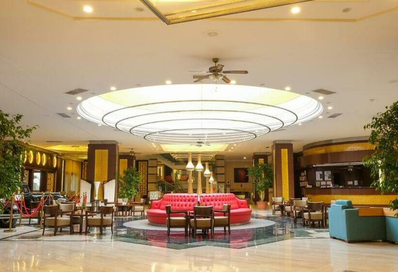 Номер Клуб, Belconti Resort