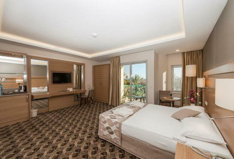 غرفة قياسية مطلّة علي الحديقة, Belconti Resort
