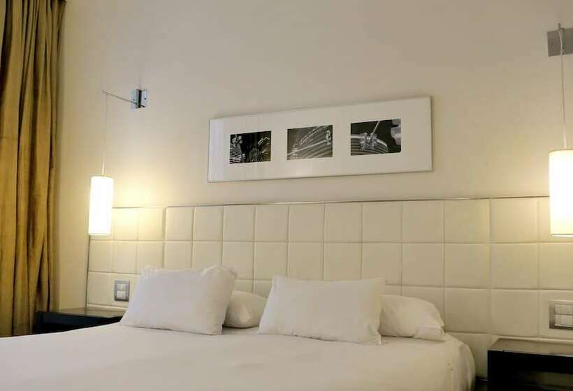 اتاق سوپریور, 725 Continental