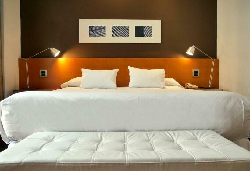 اتاق استاندارد یک نفره, 725 Continental