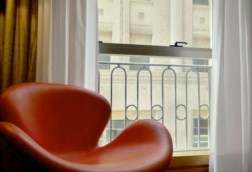 اتاق سوپریور یک تخته, 725 Continental