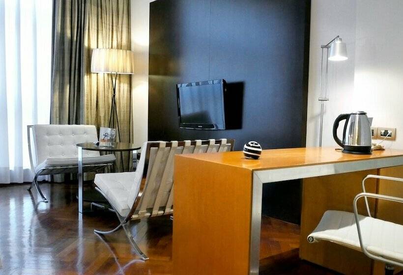 سوییت, 725 Continental