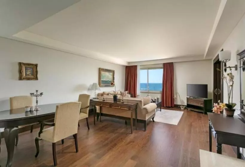 سوییت, Dobedan Beach Resort Comfort