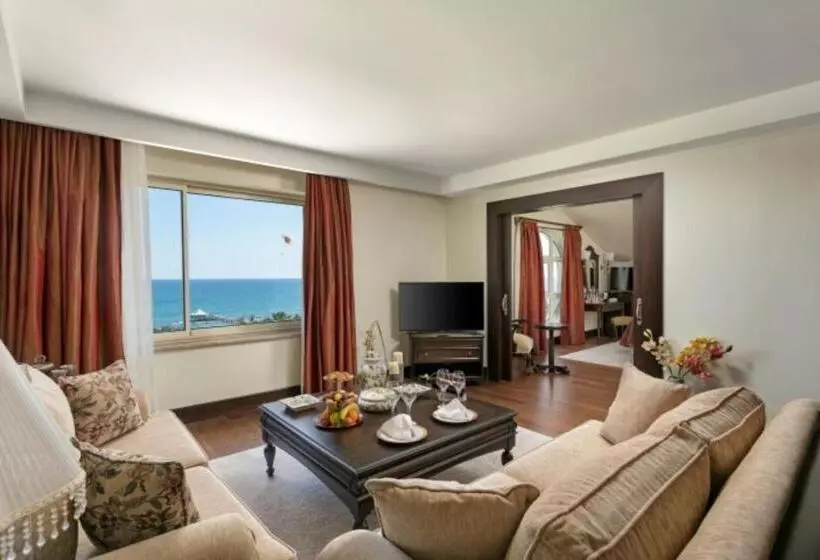 سوییت, Dobedan Beach Resort Comfort
