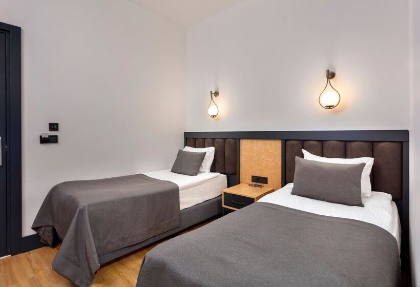 اتاق خانوادگی با چشم‌انداز جانبی دریا, Dobedan Beach Resort Comfort