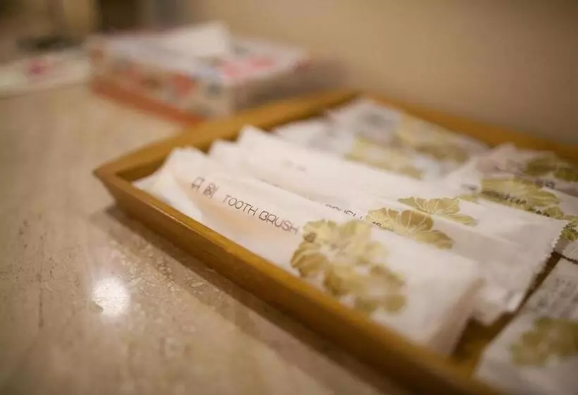 スタンダードトリプルルーム, Chiayi King