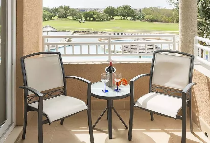 استودیوی استاندارد, Divi Village Golf and Beach Resort