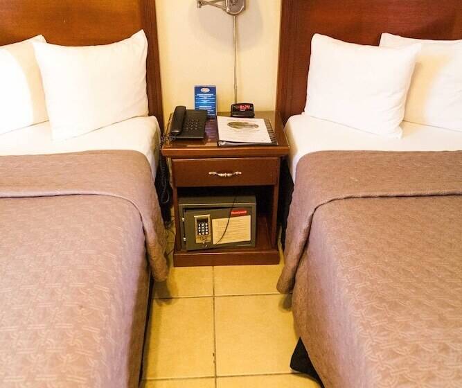 اتاق استاندارد, El Almendro