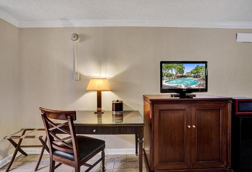 プールビューのクラシックルーム, Fort Lauderdale Grand