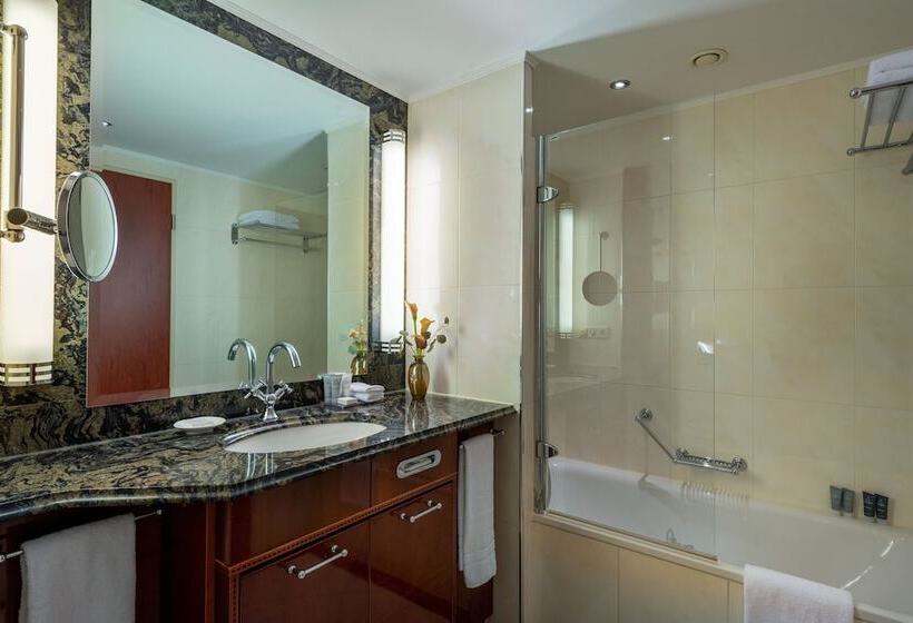 غرفة كلاسيكية, Jw Marriott Hotel Berlin