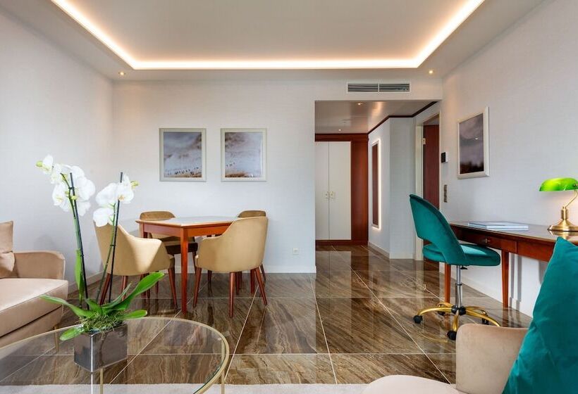 جناح إدارى, Jw Marriott Hotel Berlin