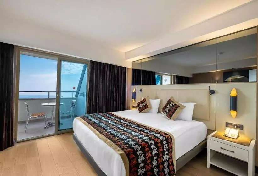 اتاق خانوادگی با چشم‌انداز دریا, Long Beach Alanya   Ultra All Inclusive