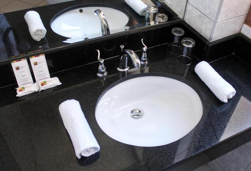 Номер Стандарт Трехместный, Qelqatani