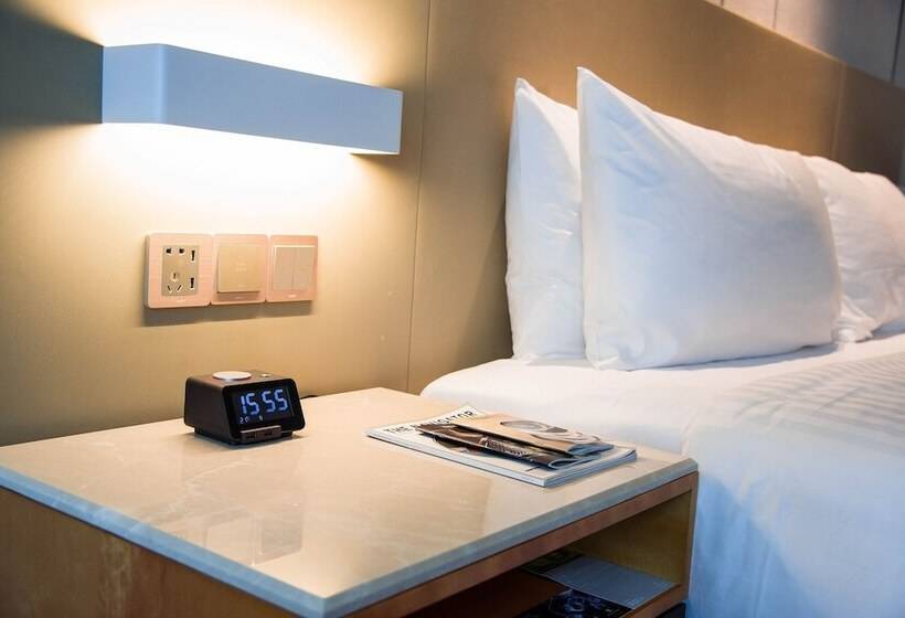 Номер Клуб, Renaissance Suzhou