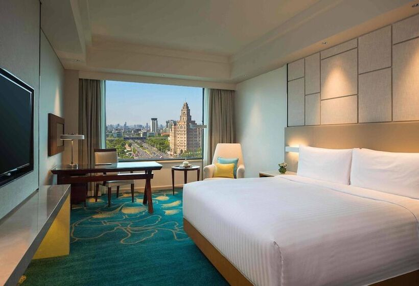 Номер Клуб, Renaissance Suzhou