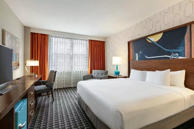 اتاق استاندارد با تخت بزرگ, American Hotel Atlanta Downtown, Tapestry Collection Hilton
