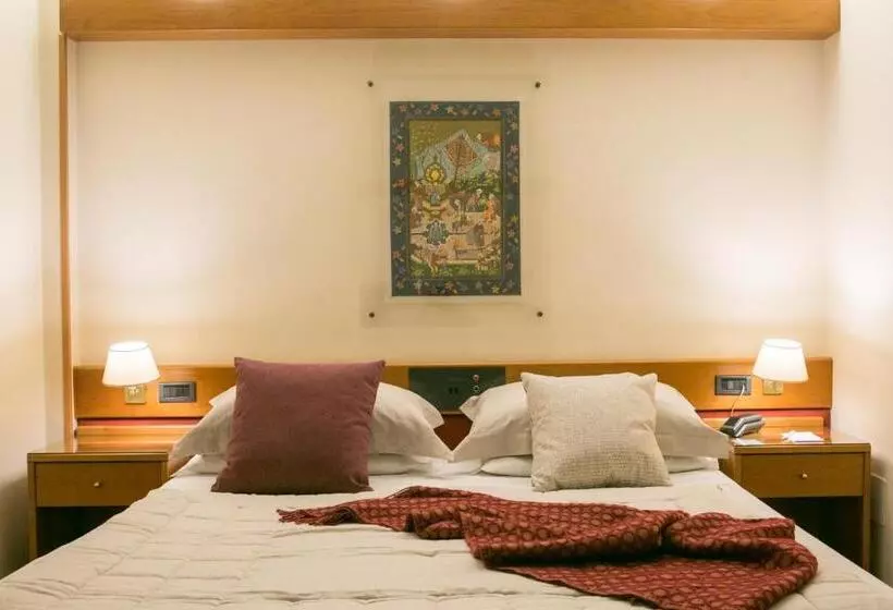 キングサイズベッドのクラシックルーム, Best Western Hotel Dei Cavalieri