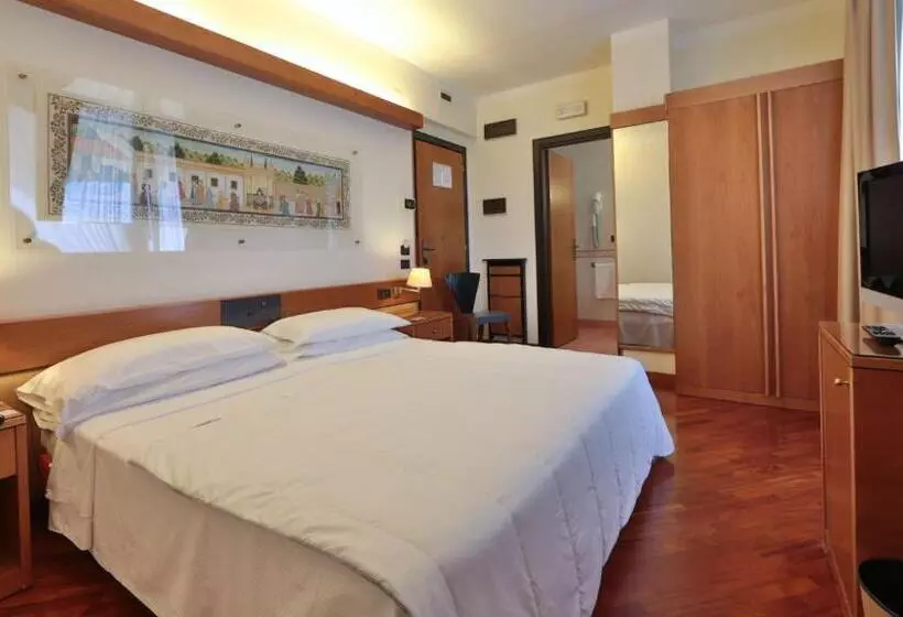 キングサイズベッドのジュニアスイート, Best Western Hotel Dei Cavalieri