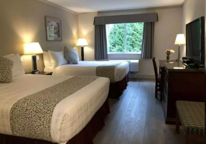 クイーンサイズベッドのスタンダードルーム, Coast Abbotsford Hotel & Suites