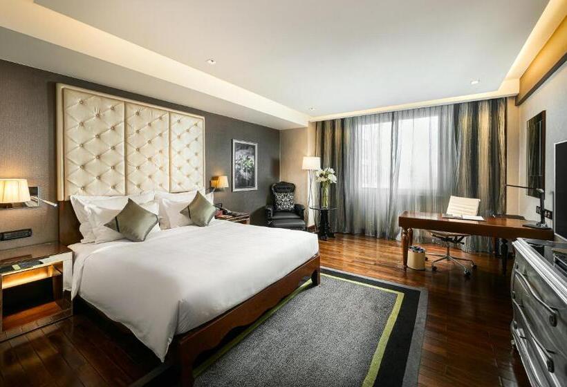 اتاق لوکس با تخت بزرگ, Mövenpick Hotel Hanoi Centre