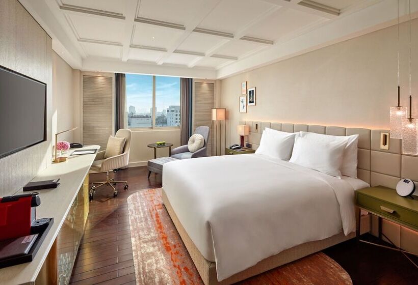 اتاق اجرایی, Mövenpick Hotel Hanoi Centre