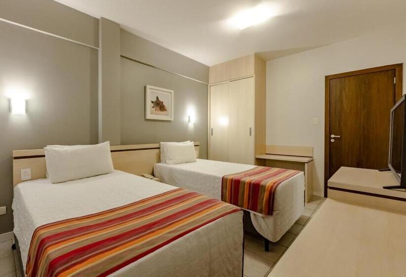 スタンダードルーム, Pires