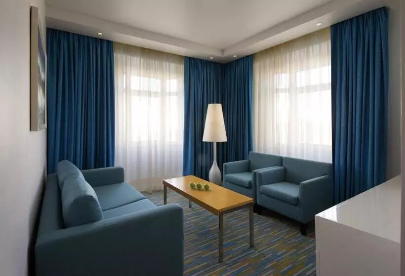 スイート, Radisson Blu Hotel, Muscat